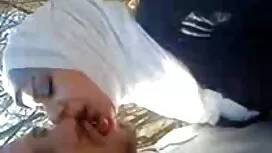 مع قضيبها الصناعي سك ...