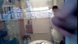 الرجل المحظوظ يضاجع  ...