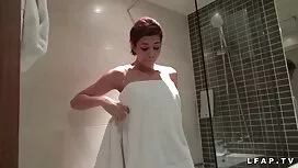 إسباني بعمر 18 سكسي  ...