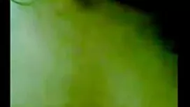 في حبيبته تمص قضيبه  ...