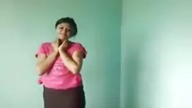 الفتاة تستيقظ افلا س ...