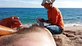 لاتينية تمارس الجنس  ...