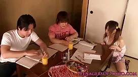 نضج على أربعة سكسي ع ...