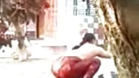 أنت! عارضة سكسي عربي ...