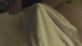 آسيا البريئة وجدت ذر ...